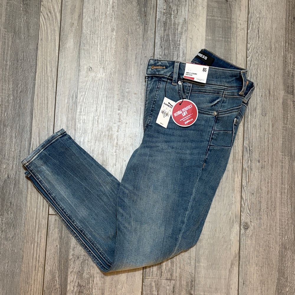 Express High Rise Ankle Legging Jeans Size 8 Short